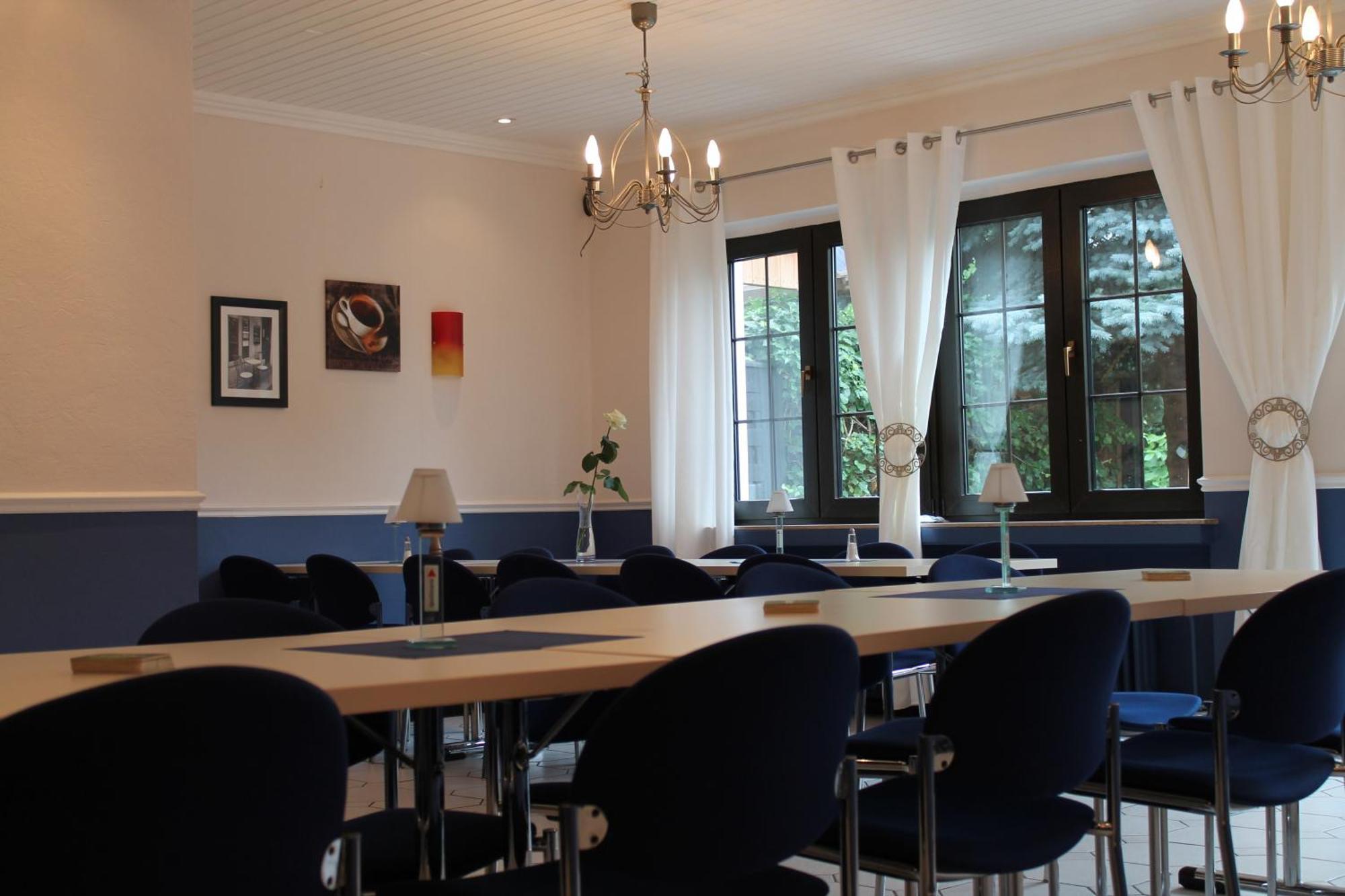Smart Hostel by Landgasthof Velber 24h7d Seelze Exterior foto